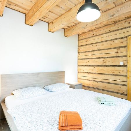 Drevenice Liptov - Ski & Hiking Apartments Lazisko Exteriör bild