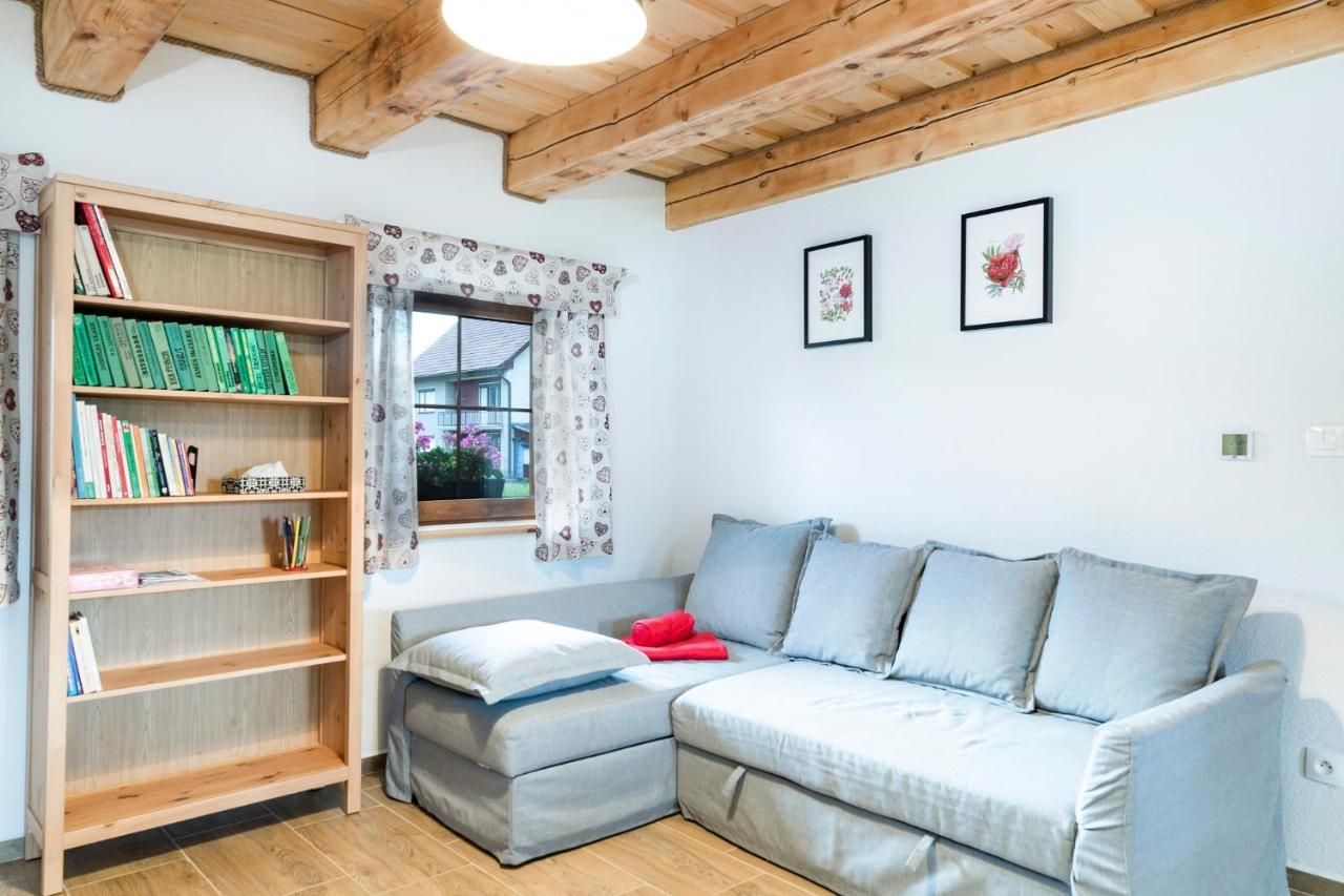 Drevenice Liptov - Ski & Hiking Apartments Lazisko Exteriör bild